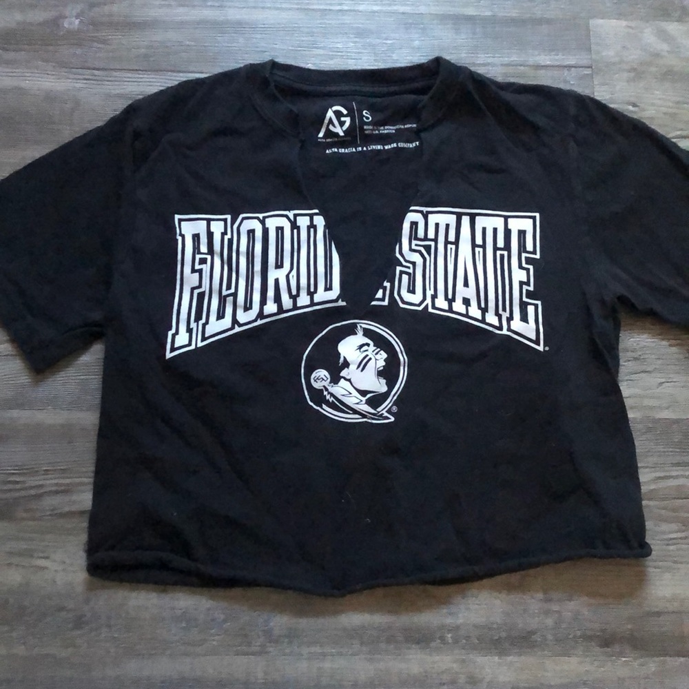 FSU black shortsleeved crop top